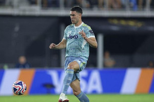 juventus-tahan-vlahovic-cari-peminat-baru