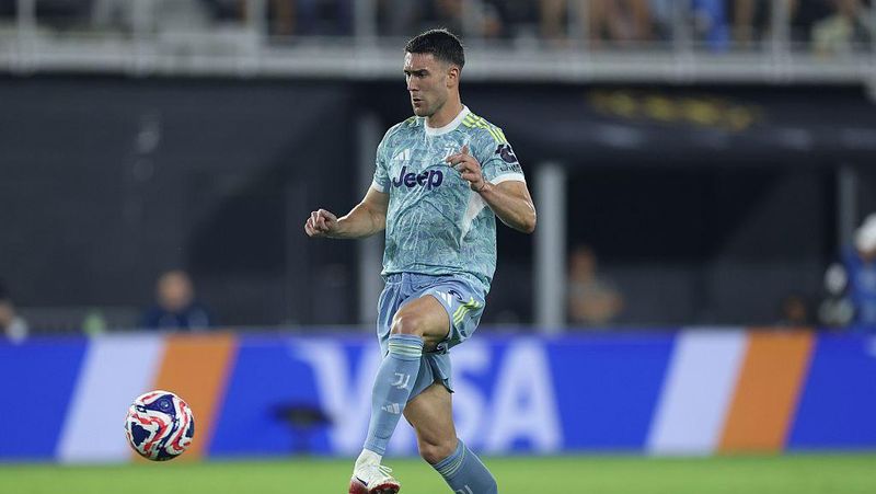 juventus-tahan-vlahovic-cari-peminat-baru