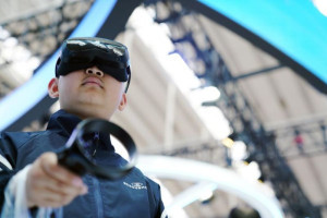 kacamata-pintar-china-sambut-pasar-global-dengan-inovasi-terkini