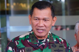 kapal-induk-uss-nimitz-melintas-di-perairan-indonesia-dengan-hak-transit