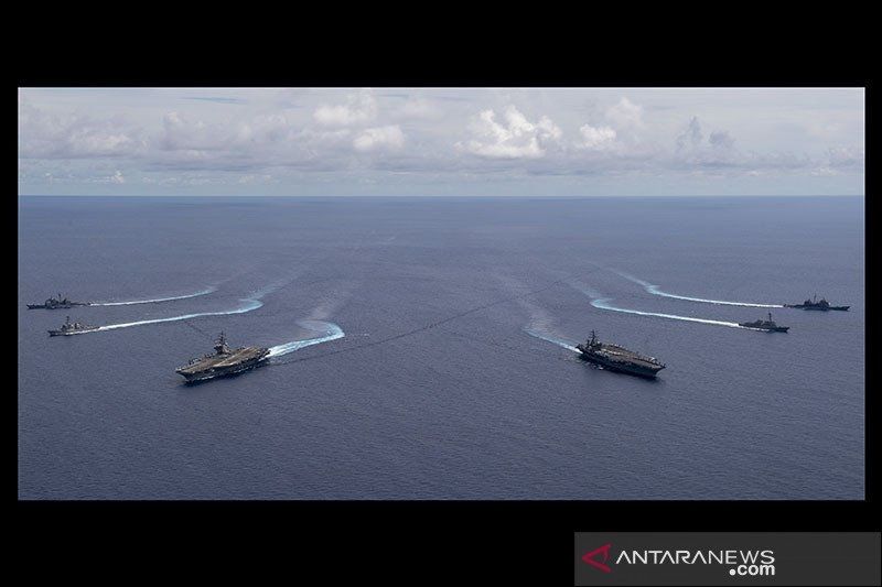 kapal-induk-uss-nimitz-menuju-teluk-persia-dengan-sinyal-dimatikan