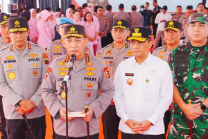 kapolri-resmikan-24-dapur-sppg-di-jateng-dukung-program-mbg