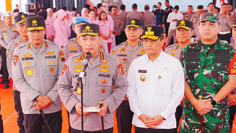 kapolri-resmikan-24-dapur-sppg-di-jateng-dukung-program-mbg