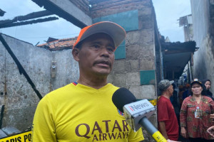 kebakaran-permukiman-di-tebet-menewaskan-satu-korban-dan-ledakan-motor