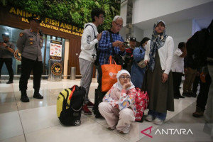 kebangkitan-wni-dari-iran-60-orang-kembali-ke-tanah-air