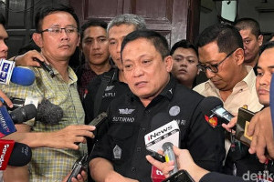 kejagung-sita-ipad-dan-laptop-tom-lembong-yang-ditemukan-di-sel