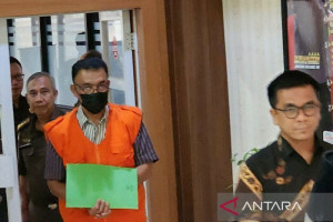 kejati-jateng-tahan-tersangka-korupsi-pengelolaan-plaza-klaten-rp10-2-miliar