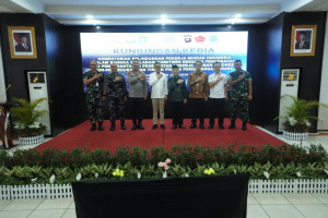 kemenaker-deklarasi-komitmen-bersihkan-penempatan-ilegal-pekerja-migran-di-kalimantan-barat