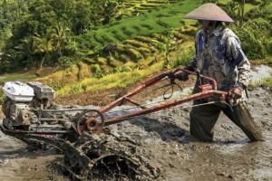 kemenperin-tingkatkan-kolaborasi-pengusaha-dan-peneliti-alat-mesin-pertanian