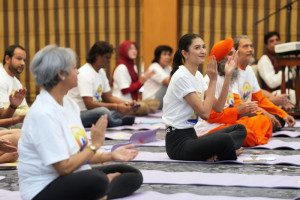 kemenpora-dorong-yoga-sebagai-solusi-harmoni-di-tengah-tekanan-modern