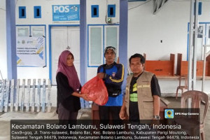 kemensos-salurkan-bantuan-untuk-korban-banjir-dan-longsor-parigi-moutong
