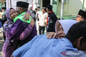 kemeriahan-sambut-pulangnya-jamaah-haji-di-semarang