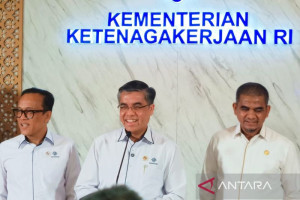 kemnaker-siapkan-strategi-mitigasi-phk-akibat-konflik-iran-israel