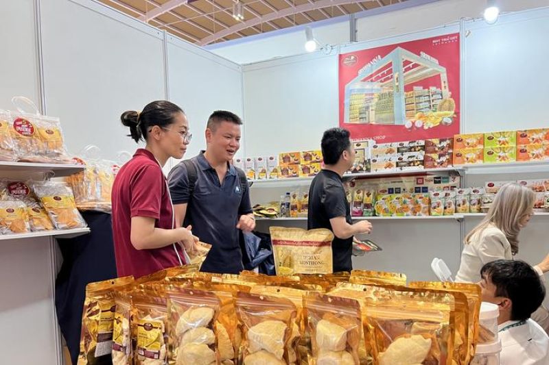 kereta-china-bawa-buah-tropis-asia-tenggara-massal-ke-pasar-china