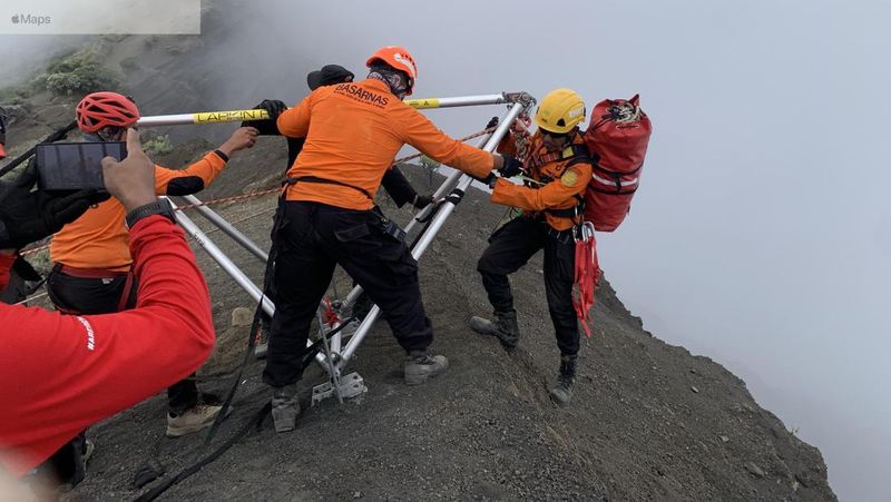 kesulitan-evakuasi-jenazah-turis-brasil-di-rinjani-akibat-kabut-tebal