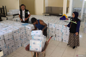 keutamaan-air-zamzam-berkah-dan-oleh-oleh-dari-tanah-suci