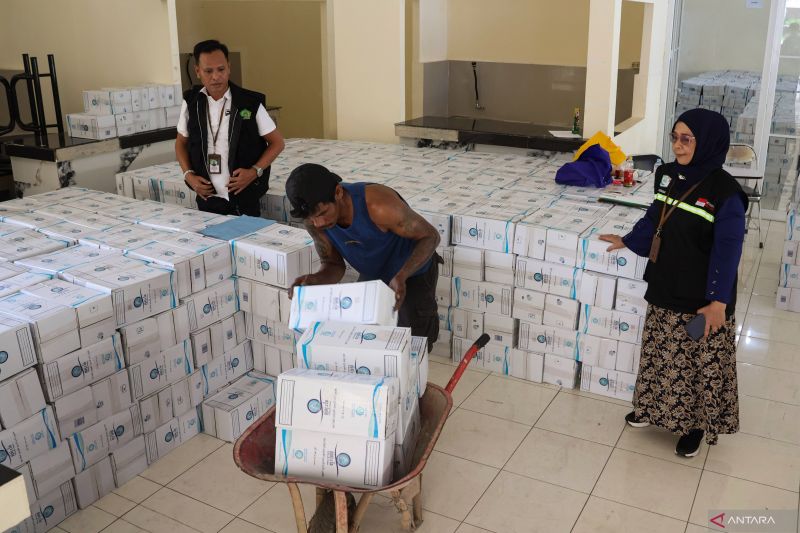 keutamaan-air-zamzam-berkah-dan-oleh-oleh-dari-tanah-suci