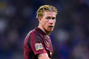 kevin-de-bruyne-resmi-gabung-napoli-setelah-diyakinkan-rekan-belgia