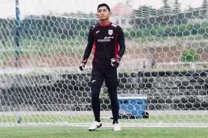 kiper-psm-makassar-pelajari-teknik-dari-emil-audero-dan-maarten-paes