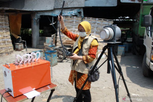 klh-ingatkan-bahaya-industri-tahu-gunakan-bahan-bakar-plastik