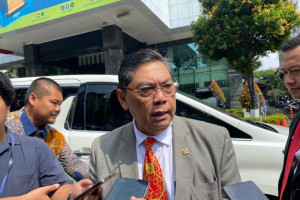 komisi-i-dpr-ri-bahas-dampak-serangan-as-di-tengah-konflik-iran-israel