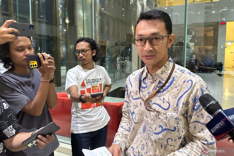 kpk-geledah-pt-iim-dan-sita-catatan-keuangan-serta-mobil