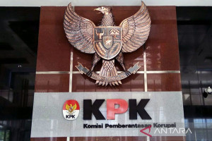 kpk-panggil-plt-kepala-bpkad-papua-sebagai-saksi-kasus-dana-operasional