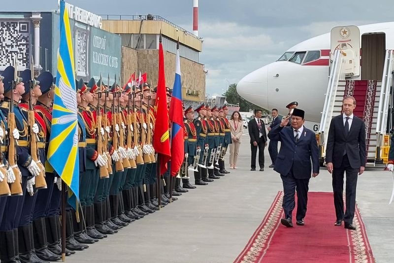 kunjungan-prabowo-ke-rusia-dorong-kerja-sama-ekonomi-dan-militer