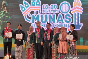 labkesprov-kaltim-raih-peringkat-tiga-nasional-di-aslabkesda-award-2025