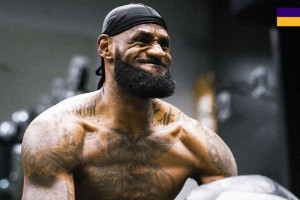 lebron-james-fokus-pulihkan-cedera-lutut-jelang-musim-baru