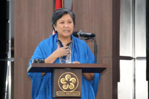 lestari-moerdijat-tekankan-pentingnya-hak-anak-atas-informasi-layak
