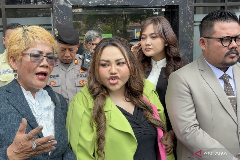 lisa-mariana-dinyatakan-hamil-sebelum-bertemu-ridwan-kamil