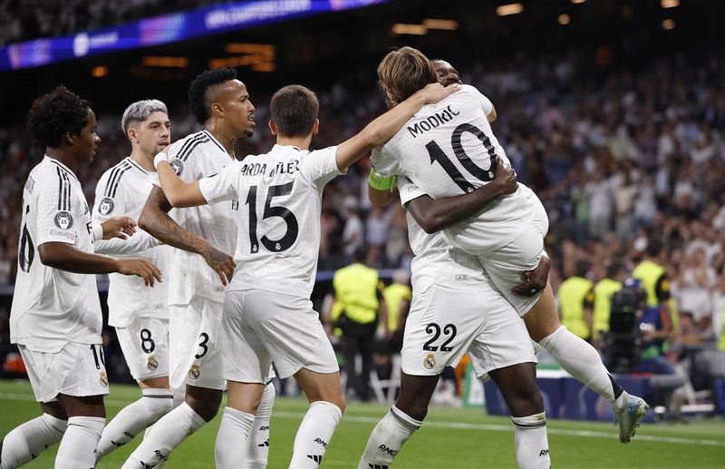 luka-modric-tinggalkan-real-madrid-nomor-10-belum-terisi