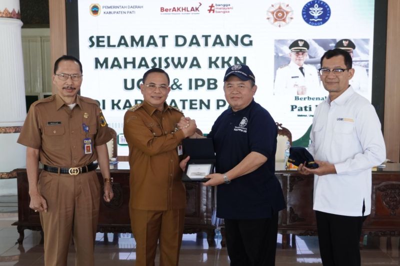 mahasiswa-ugm-dan-ipb-didorong-kawal-program-pendidikan-di-pati