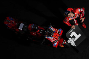 marc-marquez-pecahkan-rekor-di-motogp-italia-2025
