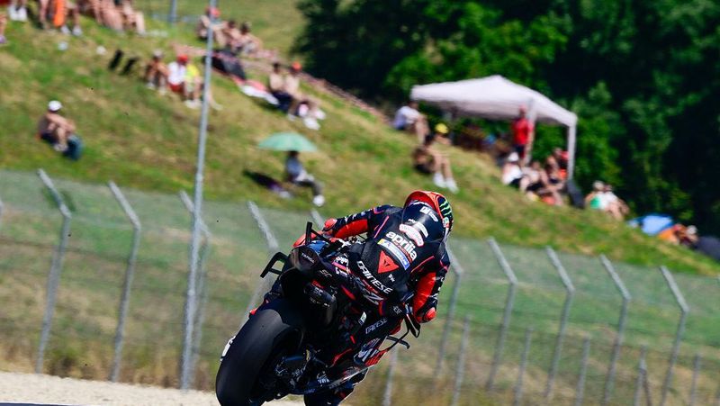 marco-bezzecchi-jadi-pembalap-tercepat-di-free-practice-motogp-italia-2025