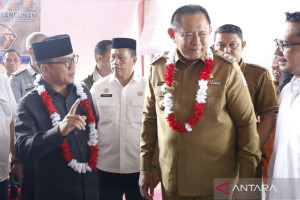 mendes-pdt-meresmikan-gerai-kopdes-merah-putih-desa-hutadaa