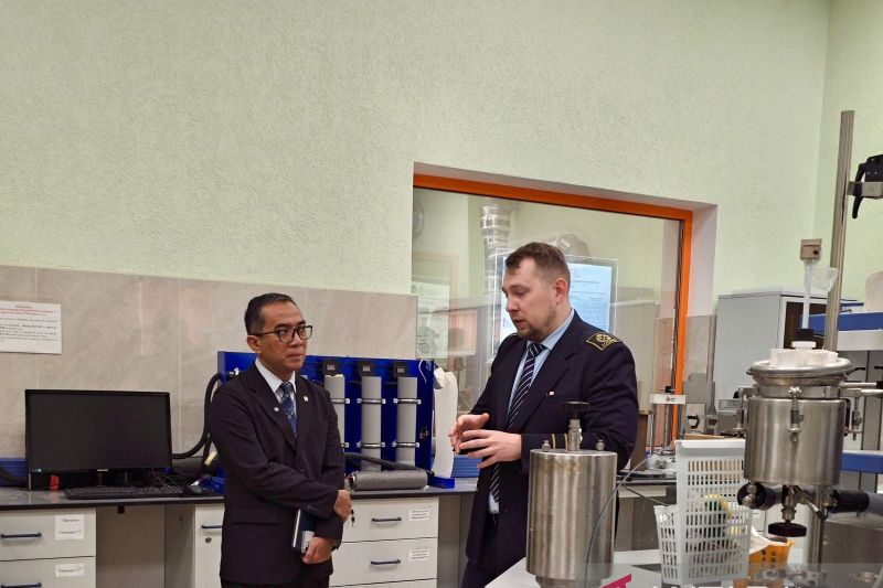 mendiktisaintek-sambut-aspirasi-mahasiswa-indonesia-di-st-petersburg