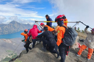 menhut-koordinasikan-penyelamatan-pendaki-brasil-jatuh-di-gunung-rinjani