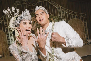 menikah-dengan-al-ghazali-alyssa-daguise-officially-mr-dan-mrs-ghazali