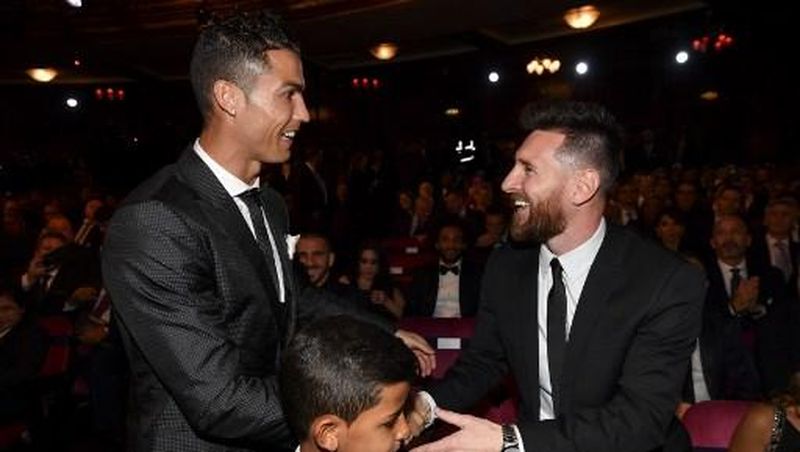 messi-ungkap-hubungan-asli-dengan-ronaldo-bukan-teman-dekat