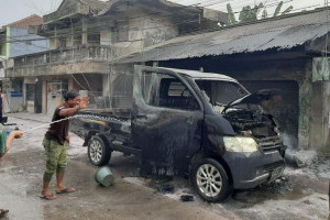 mobil-pikap-di-bogor-tewaskan-pengemudi-akibat-korsleting-listrik