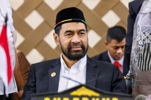mualem-terima-kasih-ke-prabowo-usai-4-pulau-sah-milik-aceh-yang-penting-nkri