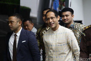 nadiem-makarim-diperiksa-kejaksaan-terkait-kasus-chromebook-rp9-9-triliun