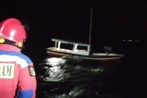 nelayan-terombang-ambing-setelah-mesin-kapal-mati-di-kepulauan-seribu
