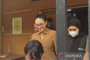 nikita-mirzani-diadili-di-pn-jaksel-terkait-dugaan-pemerasan