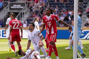 olise-tak-kasihan-lihat-auckland-dibantai-bayern