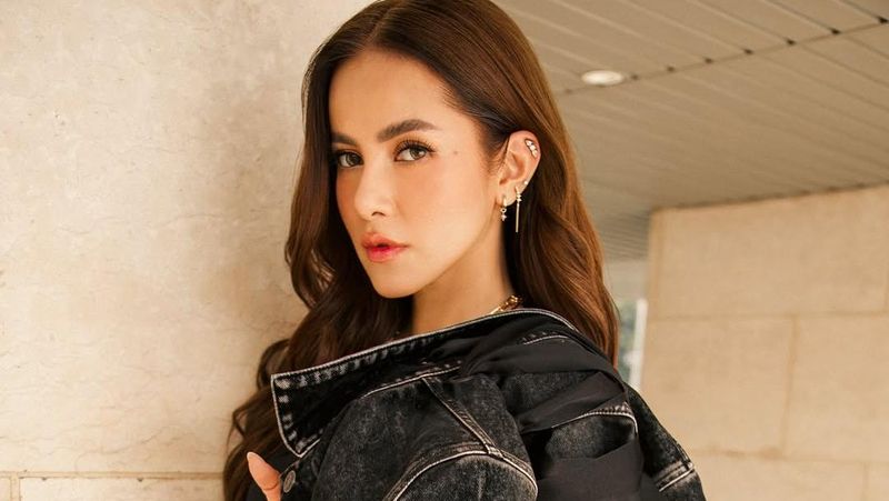 olla-ramlan-ungkap-keinginannya-lepas-hijab-dan-reaksi-teman-dekat