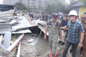 pemkot-tangsel-tangkap-basah-lokasi-roxy-ciputat-diduga-praktek-asmara-terlarang