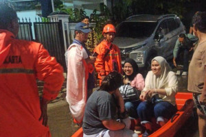penanganan-darurat-banjir-dan-kebakaran-di-jakarta-selatan-dan-palmerah